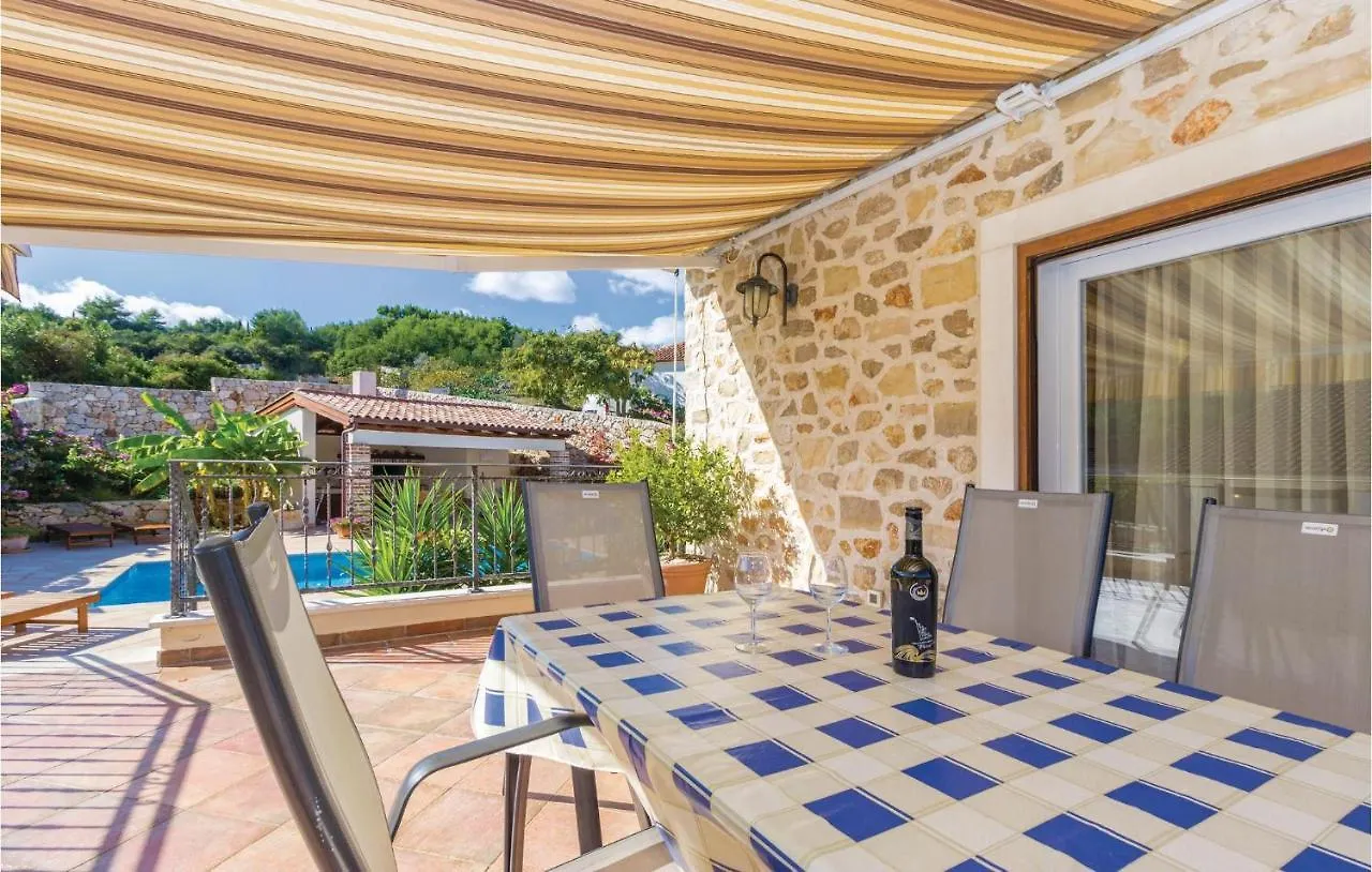 Stunning Home In Zman With Kitchen Holiday home