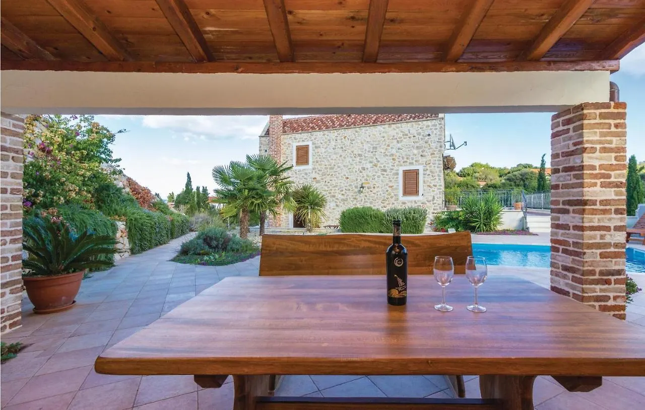 Stunning Home In Zman With Kitchen Holiday home